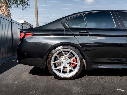 Used 2021 BMW M5 w/ Executive Package image 11