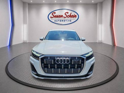 Used 2025 Audi Q7 3.0T Premium Plus AWD/4WD image 2