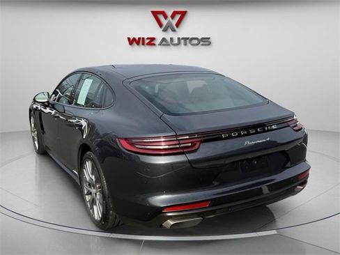 Used 2018 Porsche Panamera 4 image 7
