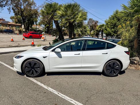 Used 2026 Tesla Model 3 RWD image 14