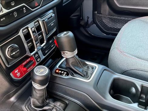 New 2025 Jeep Wrangler Unlimited Rubicon w/ XTREMEE 35" Tire Package image 10