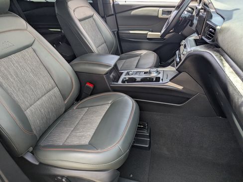 Used 2023 Ford Explorer Timberline w/ Timberline Technology Package AWD/4WD image 10