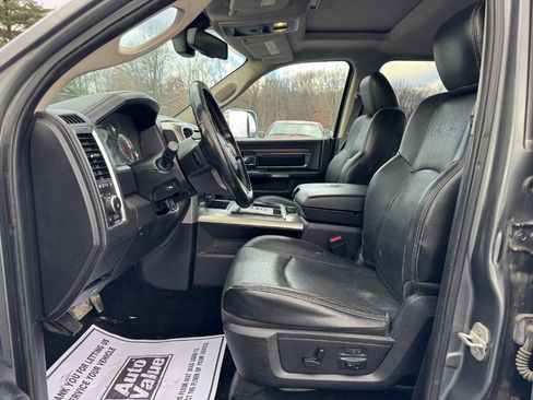 Used 2013 RAM 1500 Laramie w/ Convenience Group image 15