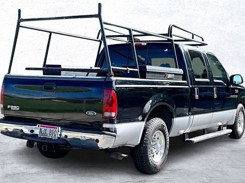 Used 2004 Ford F250 XL image 2