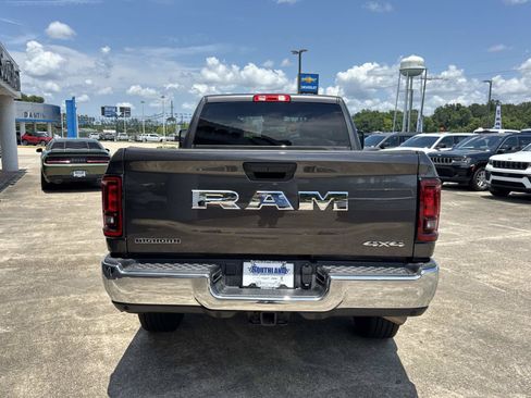 Used 2026 RAM 2500 Big Horn AWD/4WD image 6