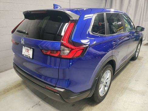 Used 2025 Honda CR-V EX-L image 2