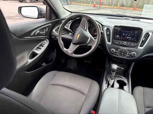 Used 2023 Chevrolet Malibu LT FWD image 20