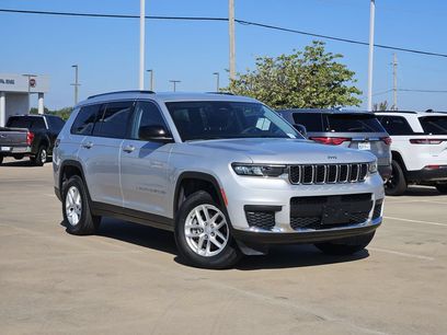 Used 2023 Jeep Grand Cherokee L Laredo