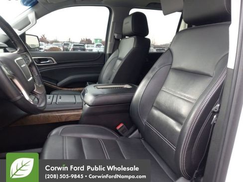 Used 2019 GMC Yukon Denali w/ Denali Ultimate Package image 24