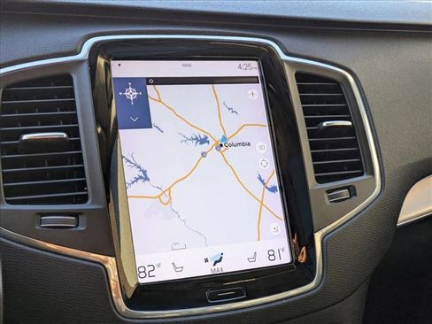 Used 2018 Volvo XC90 T5 Momentum w/ Convenience Package image 14