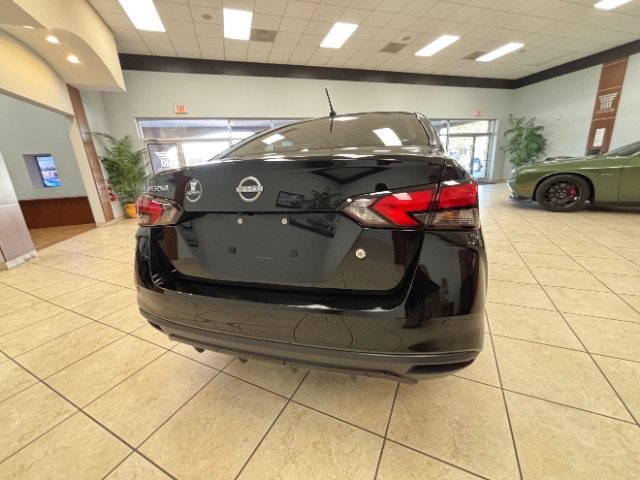 Used 2025 Nissan Versa S w/ Trunk Package FWD image 7
