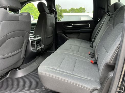 Used 2019 RAM 1500 Big Horn AWD/4WD image 5