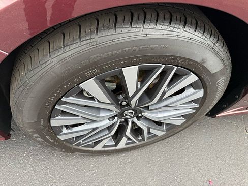 Used 2025 Nissan Altima 2.5 SV FWD image 21