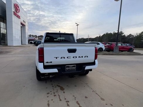 New 2026 Toyota Tacoma SR5 image 5