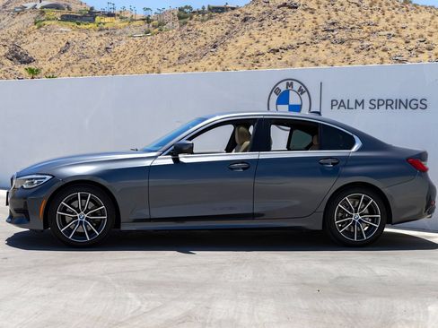 Used 2020 BMW 330i Sedan w/ Convenience Package RWD image 3