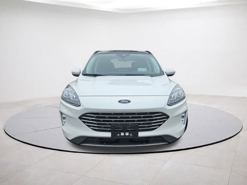 Used 2022 Ford Escape Titanium w/ Titanium Elite Package image 2