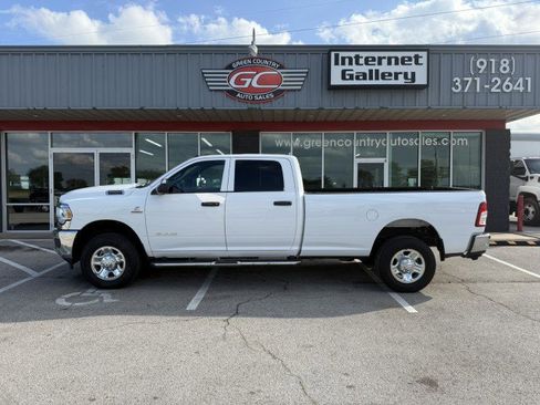 Used 2022 RAM 2500 Tradesman w/ Chrome Appearance Group image 10