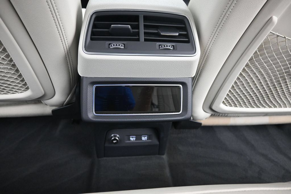Used 2019 Audi e-tron Premium Plus AWD/4WD image 29