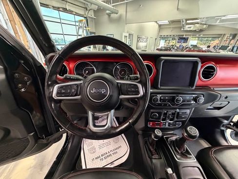 Used 2021 Jeep Wrangler Unlimited Rubicon AWD/4WD image 9