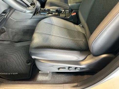 Used 2026 Subaru Forester Premium AWD/4WD image 16