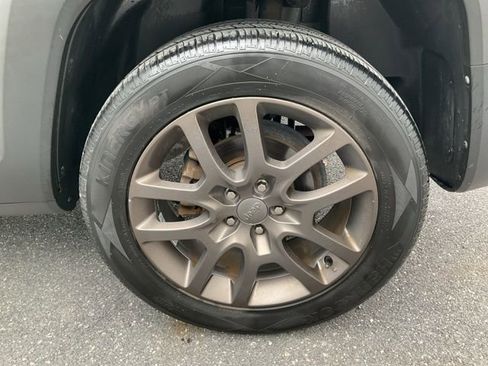 Used 2016 Jeep Renegade 75th Anniversary image 9