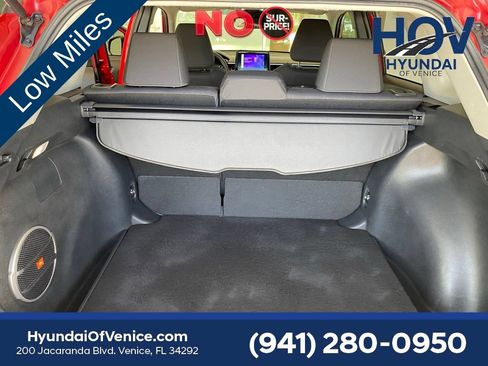 Used 2024 Toyota Corolla Cross LE w/ Moonroof Package FWD image 32