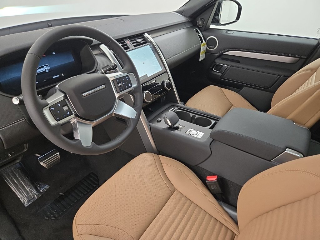 New 2026 Land Rover Discovery Limited Edition AWD/4WD image 20