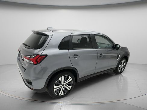 Used 2025 Mitsubishi Outlander Sport SE AWD/4WD image 7