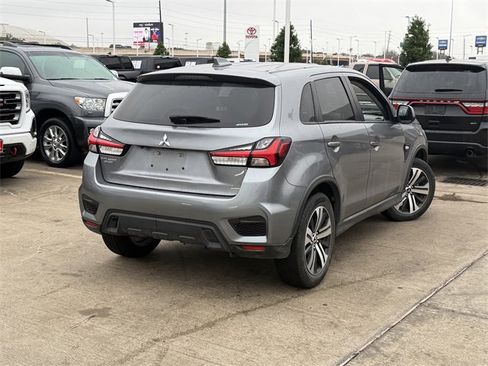 Used 2024 Mitsubishi Outlander Sport SE image 5