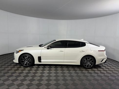 Used 2022 Kia Stinger GT-Line RWD image 11