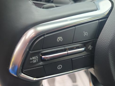 Used 2026 Chevrolet Equinox LT image 23