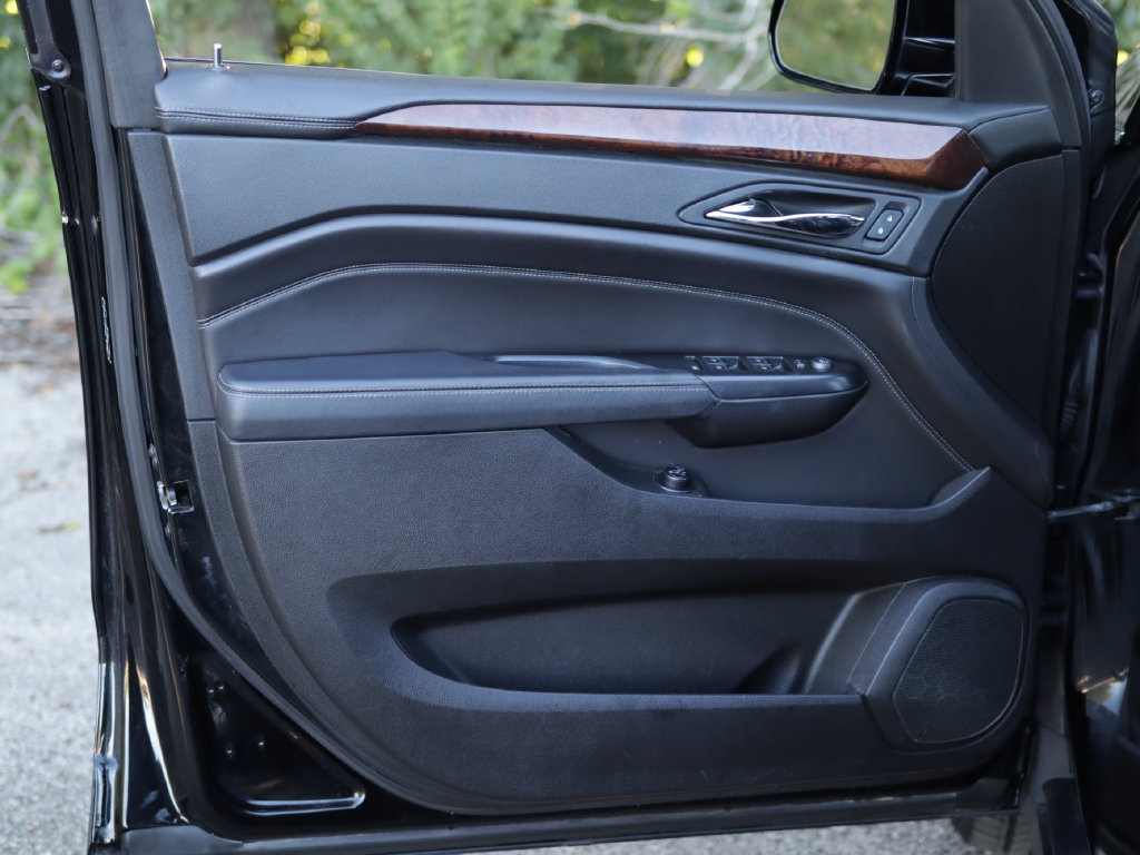 Used 2016 Cadillac SRX Luxury FWD image 21