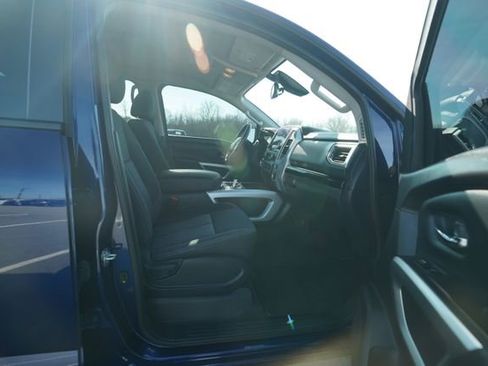 Used 2021 Nissan Titan SV w/ SV Convenience Package image 17