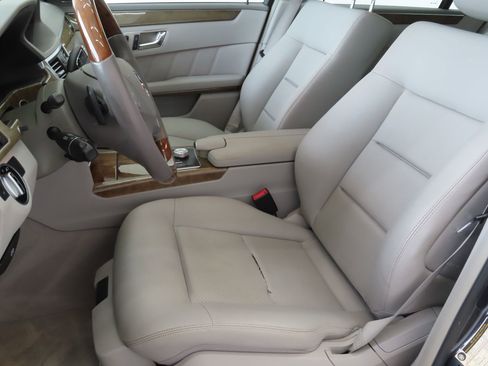Used 2011 Mercedes-Benz E 350 Sedan image 11