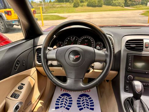 Used 2006 Chevrolet Corvette Coupe w/ Preferred Equipment Group RWD image 26