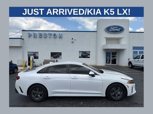 Used 2021 Kia K5 LX FWD image 1