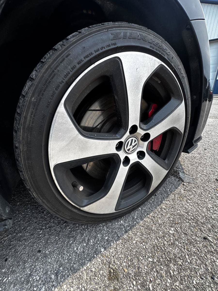 Used 2019 Volkswagen GTI S w/ Driver Assistance Package FWD image 17