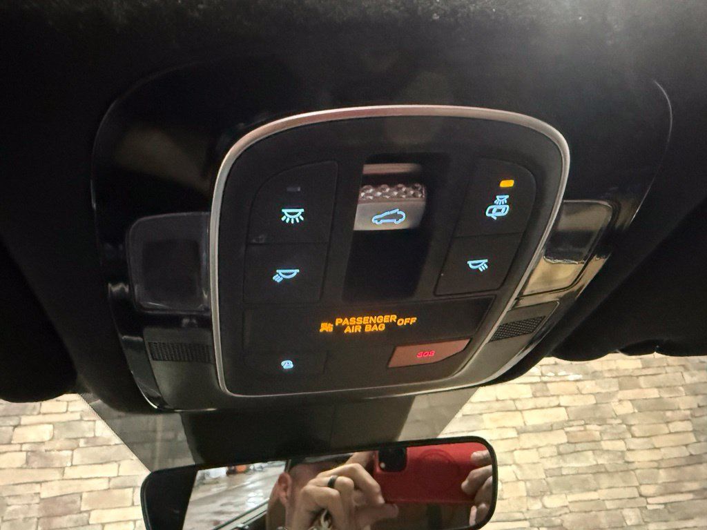 Used 2023 Hyundai Santa Fe Calligraphy AWD/4WD image 26
