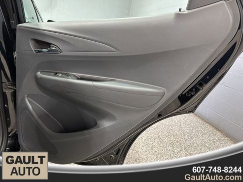 Used 2019 Chevrolet Bolt Premier w/ Infotainment Package image 19