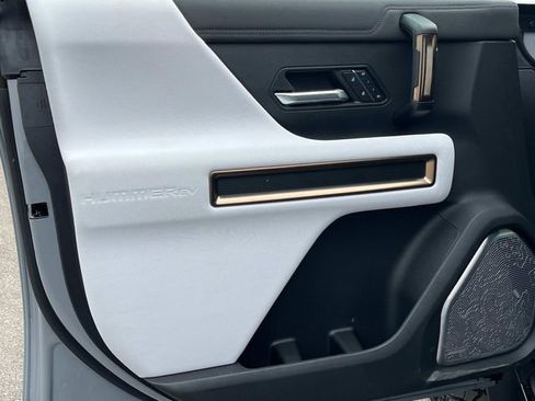 New 2025 GMC Hummer EV 3X w/ Extreme Off-Road Package image 22