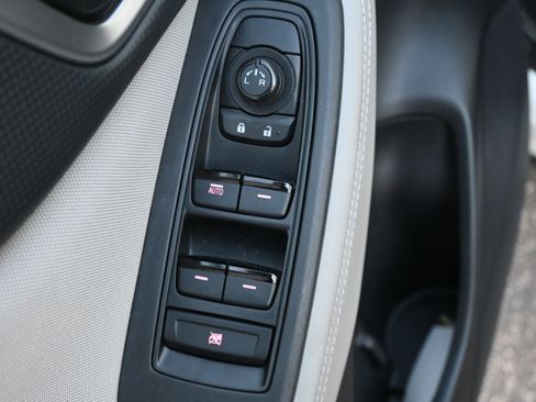 Used 2020 Subaru Forester w/ Alloy Wheel Package image 15