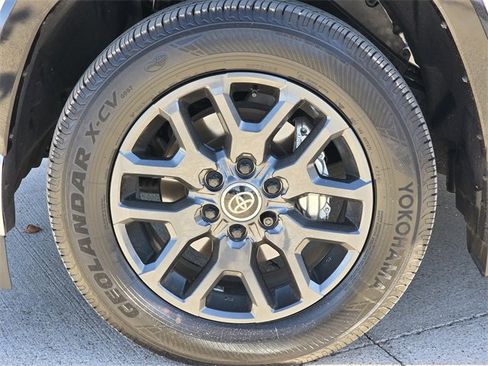 Certified 2025 Toyota Sequoia Platinum image 10