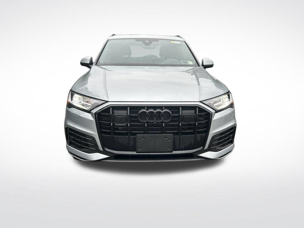 Used 2023 Audi Q7 2.0T Premium Plus w/ Premium Plus Package AWD/4WD image 9