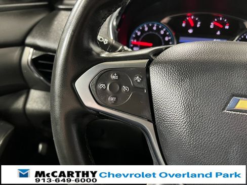 Used 2023 Chevrolet Traverse LT image 14