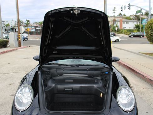 Used 2006 Porsche 911 Carrera RWD image 37