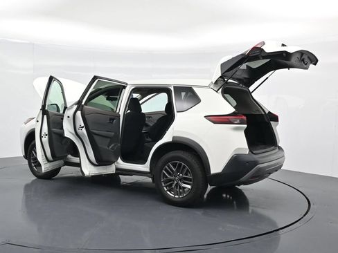 Used 2023 Nissan Rogue S FWD image 43