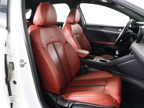 Used 2024 Kia K5 GT-Line image 31