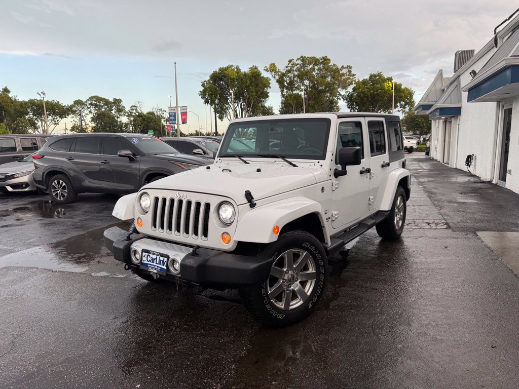 Used 2017 Jeep Wrangler Unlimited Sahara w/ Dual Top Group AWD/4WD image 2