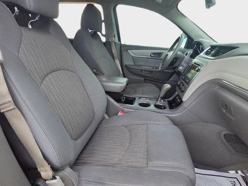 Used 2015 Chevrolet Traverse LS FWD image 12