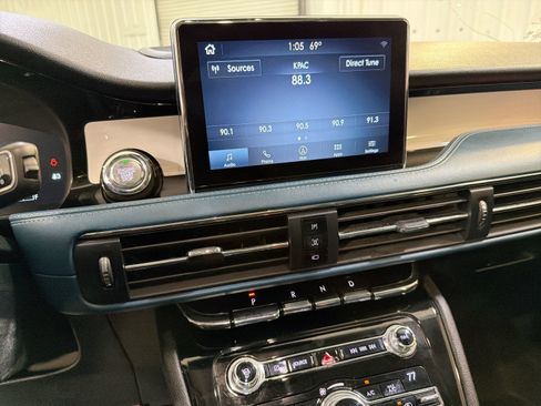 Used 2020 Lincoln Corsair Reserve w/ Equipment Group 201A image 17